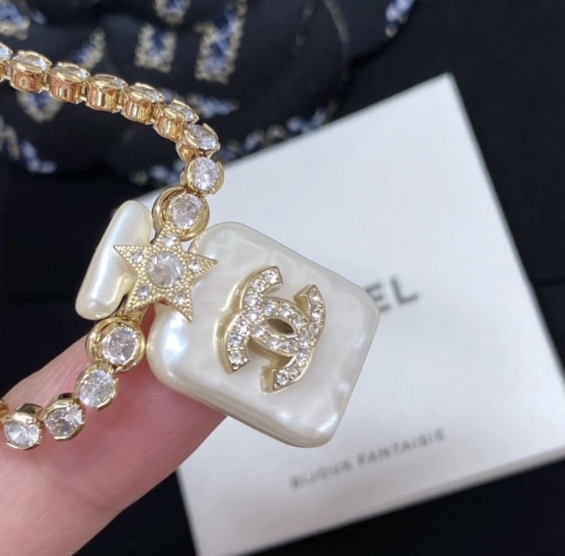 Ch**el necklaces